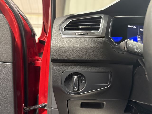 2022 Volkswagen TIGUAN SE | Houston, TX | Texas Star Motors 2022 Volkswagen TIGUAN SE | Houston, TX | Texas Star Motors