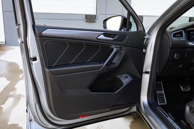 2022 Volkswagen Tiguan SE R-Line Black 4Motion | Mesquite, TX | Texas Autos Direct