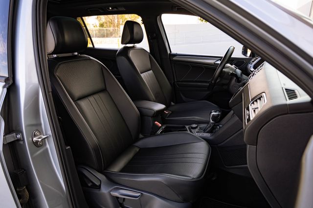 2022 Volkswagen Tiguan SE R-Line Black 4Motion | Mesquite, TX | Texas Autos Direct