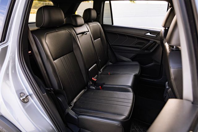 2022 Volkswagen Tiguan SE R-Line Black 4Motion | Mesquite, TX | Texas Autos Direct