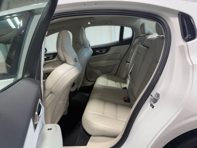 2022 Volvo S60 T8 RECHARGE R-DESIGN EXPRESSIO | Houston, TX | Texas Star Motors 2022 Volvo S60 T8 RECHARGE R-DESIGN EXPRESSIO | Houston, TX | Texas Star Motors