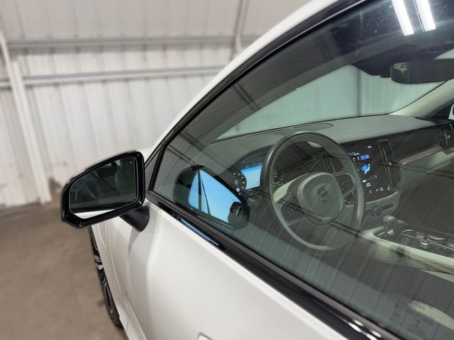 2022 Volvo S60 T8 RECHARGE R-DESIGN EXPRESSIO | Houston, TX | Texas Star Motors 2022 Volvo S60 T8 RECHARGE R-DESIGN EXPRESSIO | Houston, TX | Texas Star Motors