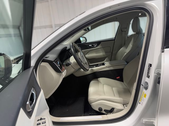 2022 Volvo S60 T8 RECHARGE R-DESIGN EXPRESSIO 2022 Volvo S60 T8 RECHARGE R-DESIGN EXPRESSIO