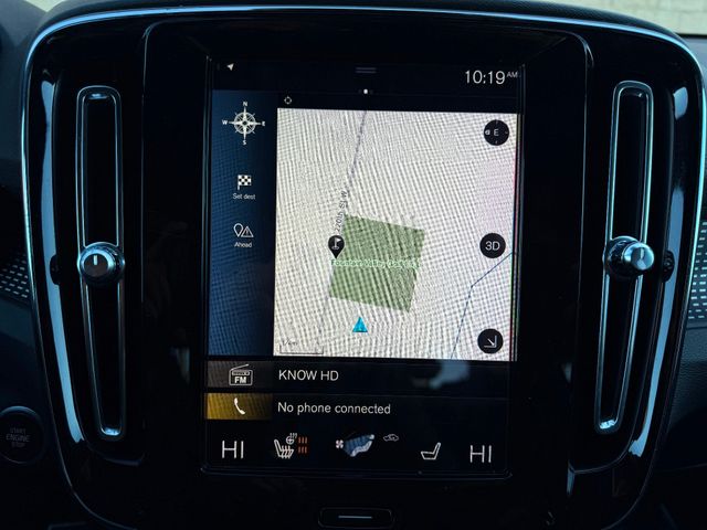 2022 Volvo XC40 T5 R-Design