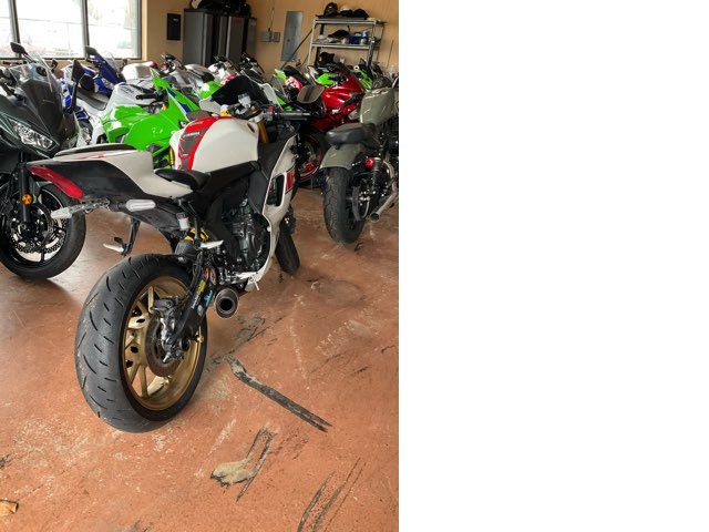 2022 Yamaha YZF R7 2022 Yamaha YZF R7