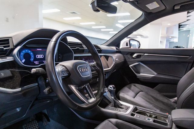 2023 Audi Q3 S line Premium 45 TFSI quattro 