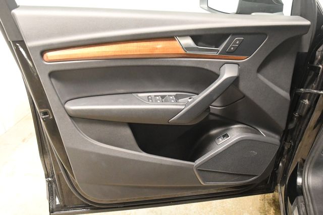 2023 Audi Q5 quattro Premium 40 TFSI | Branford, CT | Sound Auto Wholesalers 2023 Audi Q5 quattro Premium 40 TFSI | Branford, CT | Sound Auto Wholesalers