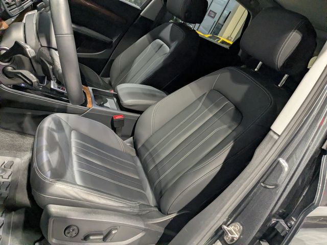 2023 Audi Q5 quattro S line Prem Plus 45 TFSI | Lake Forest IL | Executive Motor Carz 2023 Audi Q5 quattro S line Prem Plus 45 TFSI | Lake Forest IL | Executive Motor Carz