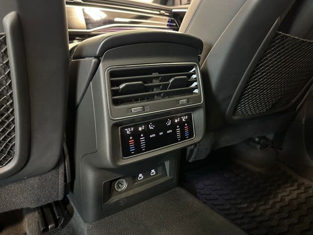 2023 Audi Q8 55 Premium Plus quattro S Line Plus Audi Beams | Irving, Texas | Hopper Motorplex