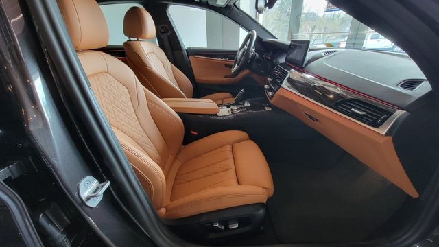 2023 BMW 5 Series 540i xDrive