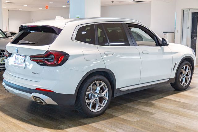 2023 BMW X3 sDrive30i Panoramic moonroof Convenience Package
