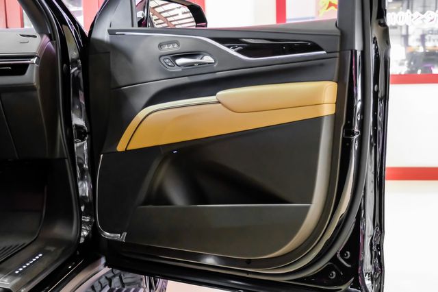 2023 Cadillac Escalade Sport