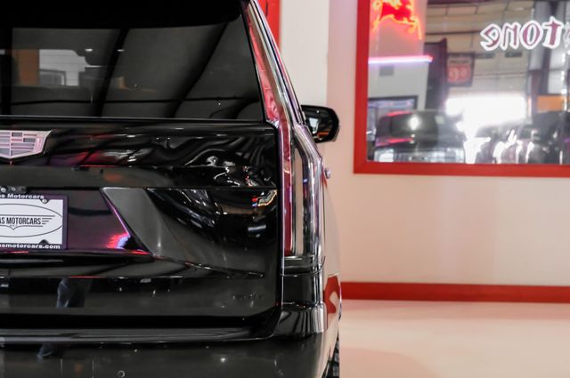 2023 Cadillac Escalade Sport