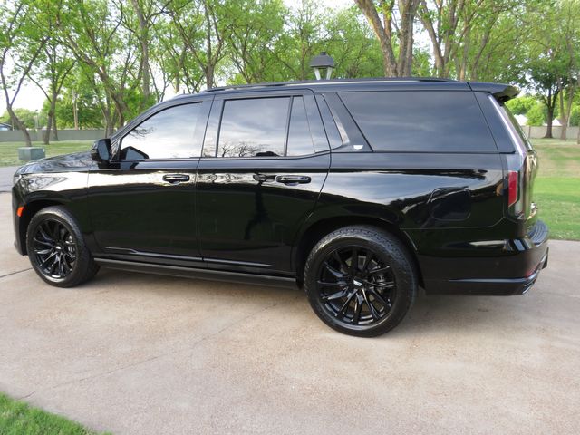 2023 Cadillac Escalade Sport 4WD w/Duramax Diesel    MSRP New 109,945