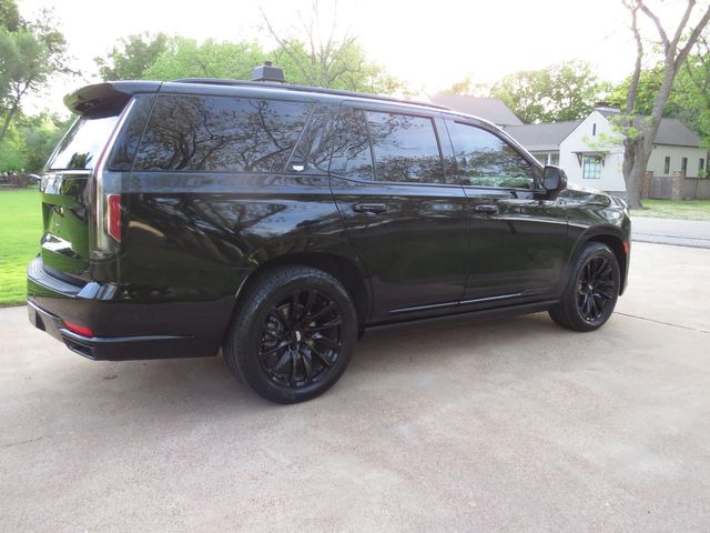 2023 Cadillac Escalade Sport 4WD w/Duramax Diesel    MSRP New 109,945