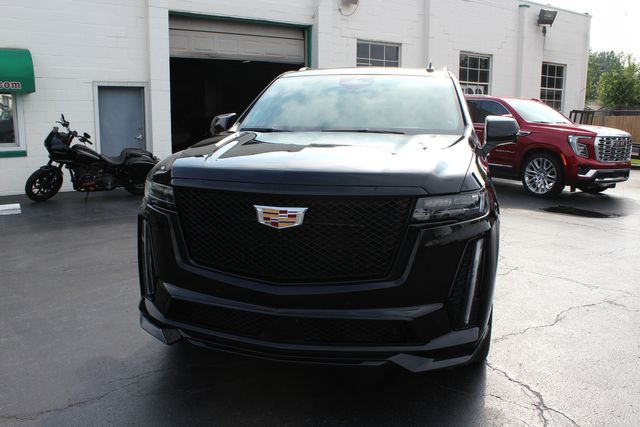 2023 Cadillac Escalade-V V-Series | Granite City, Illinois | MasterCars Company Inc. 2023 Cadillac Escalade-V V-Series | Granite City, Illinois | MasterCars Company Inc.