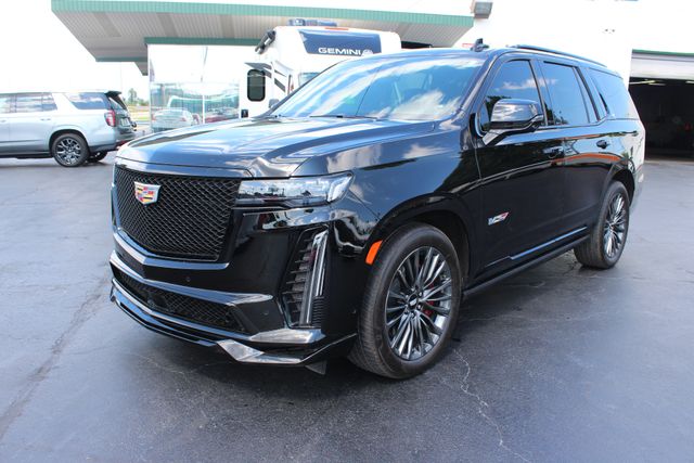2023 Cadillac Escalade-V V-Series | Granite City, Illinois | MasterCars Company Inc. 2023 Cadillac Escalade-V V-Series | Granite City, Illinois | MasterCars Company Inc.