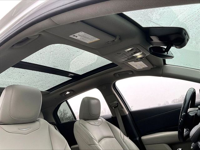 2023 Cadillac XT4 Premium Luxury