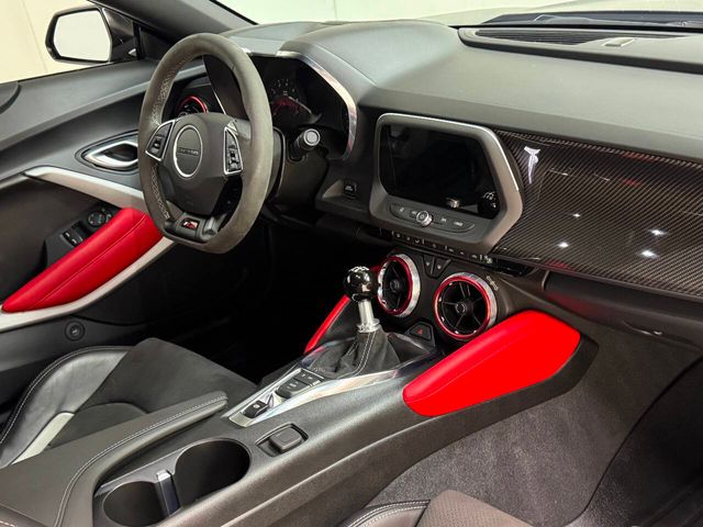 2023 Chevrolet Camaro SS 2dr Coupe w/1SS | Houston, TX | Houston Auto Credit 2023 Chevrolet Camaro SS 2dr Coupe w/1SS | Houston, TX | Houston Auto Credit