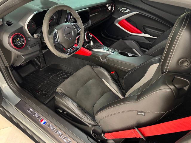 2023 Chevrolet Camaro SS 2dr Coupe w/1SS | Houston, TX | Houston Auto Credit 2023 Chevrolet Camaro SS 2dr Coupe w/1SS | Houston, TX | Houston Auto Credit