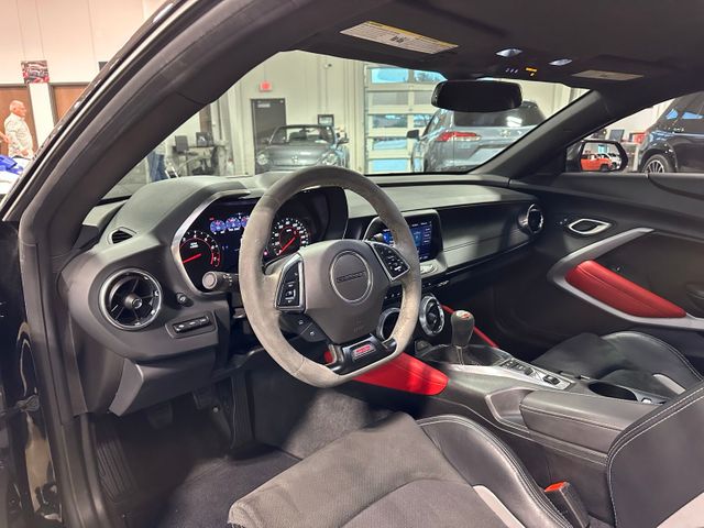 2023 Chevrolet Camaro SS 1LE Track Performance Package Recaro Seats | Irving, Texas | Hopper Motorplex 2023 Chevrolet Camaro SS 1LE Track Performance Package Recaro Seats | Irving, Texas | Hopper Motorplex