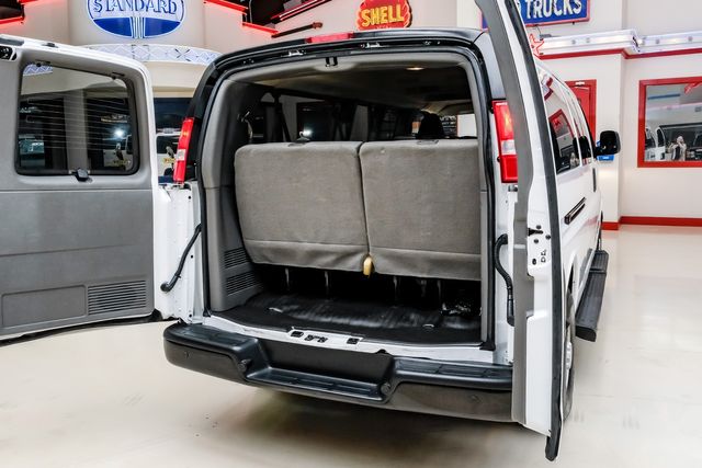 2023 Chevrolet Express LS 3500 2023 Chevrolet Express LS 3500