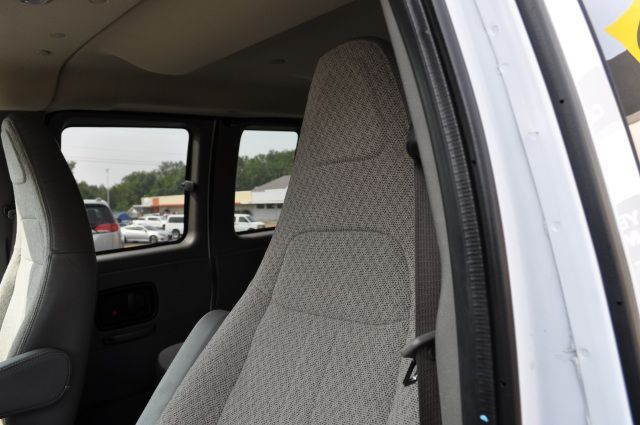 2023 Chevrolet Express LS 3500 | Louisville, MS | CARite Louisville MS 2023 Chevrolet Express LS 3500 | Louisville, MS | CARite Louisville MS