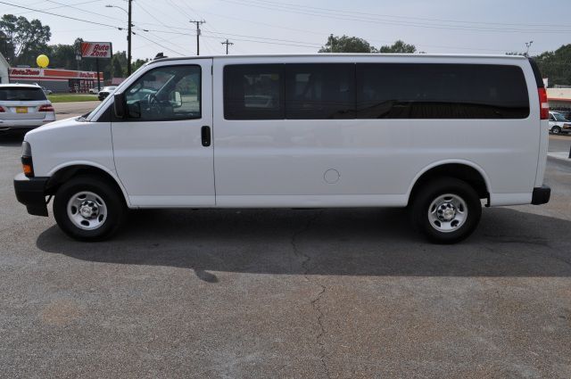 2023 Chevrolet Express LS 3500 | Louisville, MS | CARite Louisville MS 2023 Chevrolet Express LS 3500 | Louisville, MS | CARite Louisville MS