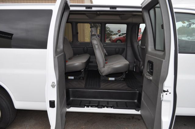 2023 Chevrolet Express LS 3500 | Louisville, MS | CARite Louisville MS 2023 Chevrolet Express LS 3500 | Louisville, MS | CARite Louisville MS