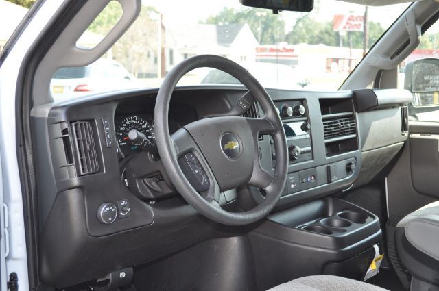 2023 Chevrolet Express LS 3500 | Louisville, MS | CARite Louisville MS 2023 Chevrolet Express LS 3500 | Louisville, MS | CARite Louisville MS