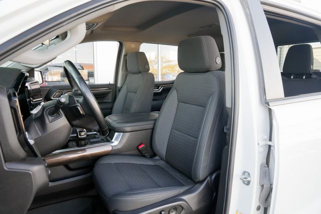 2023 Chevrolet Silverado 1500 LT Trail Boss Z71 4X4 / 1 TX OWNER CLEAN CARFAX | Dallas, TX | Rocky Mountain Truck Stop Dallas