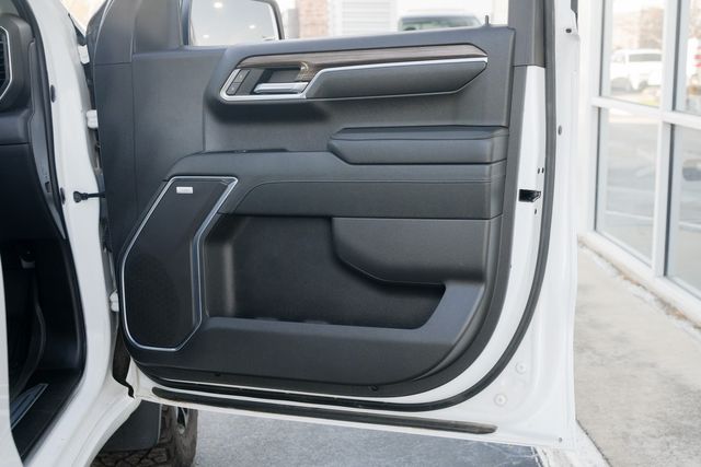 2023 Chevrolet Silverado 1500 LT Trail Boss Z71 4X4 / 1 TX OWNER CLEAN CARFAX | Dallas, TX | Rocky Mountain Truck Stop Dallas 2023 Chevrolet Silverado 1500 LT Trail Boss Z71 4X4 / 1 TX OWNER CLEAN CARFAX | Dallas, TX | Rocky Mountain Truck Stop Dallas