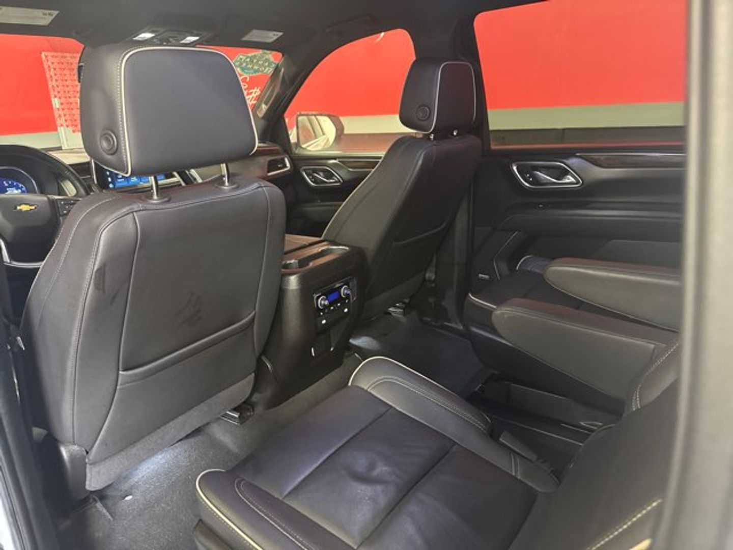 2023 Chevrolet Suburban Premier [GAZ] Summit White at Mossy Motors