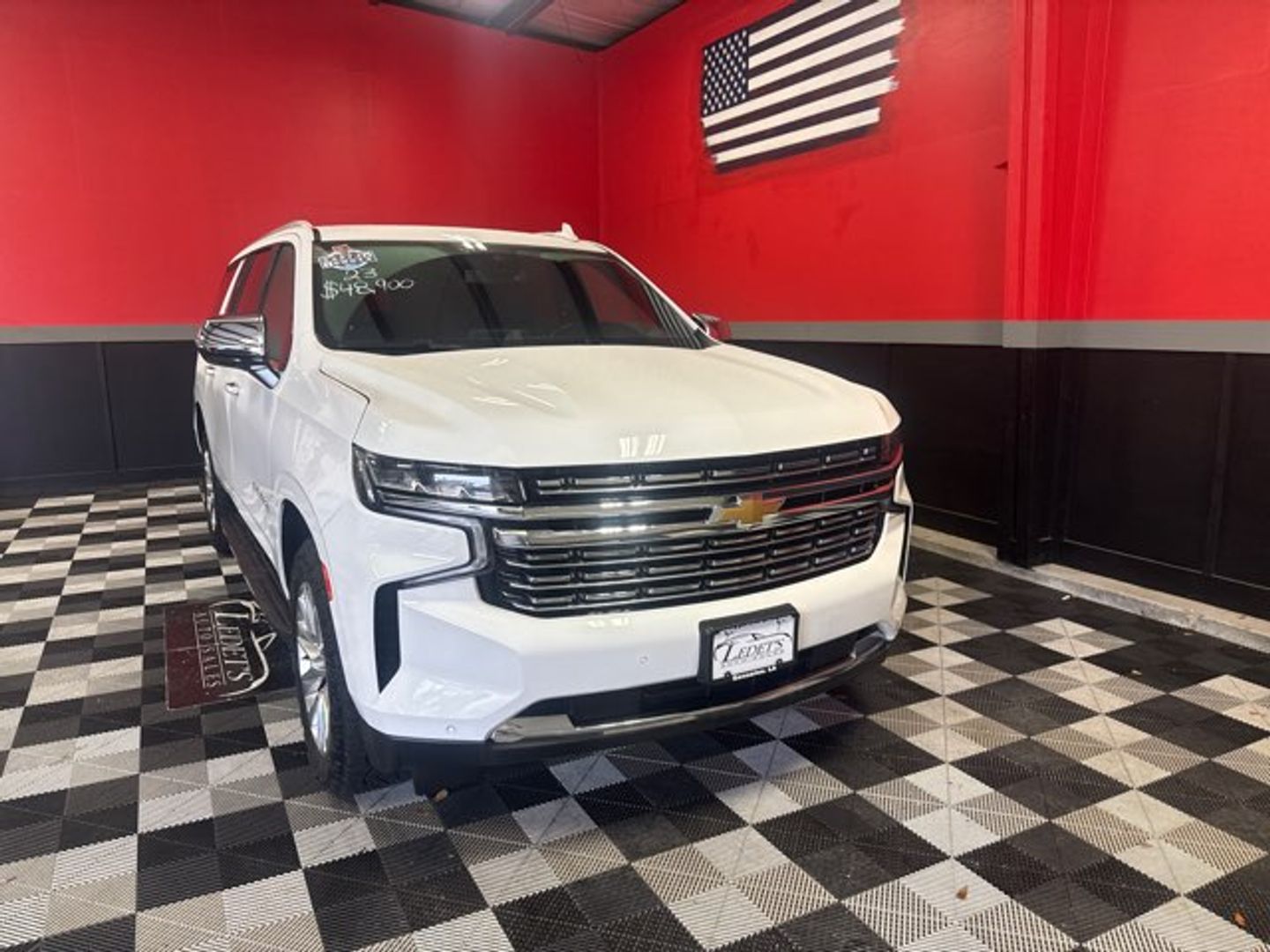 2023 Chevrolet Suburban Premier [GAZ] Summit White at Mossy Motors