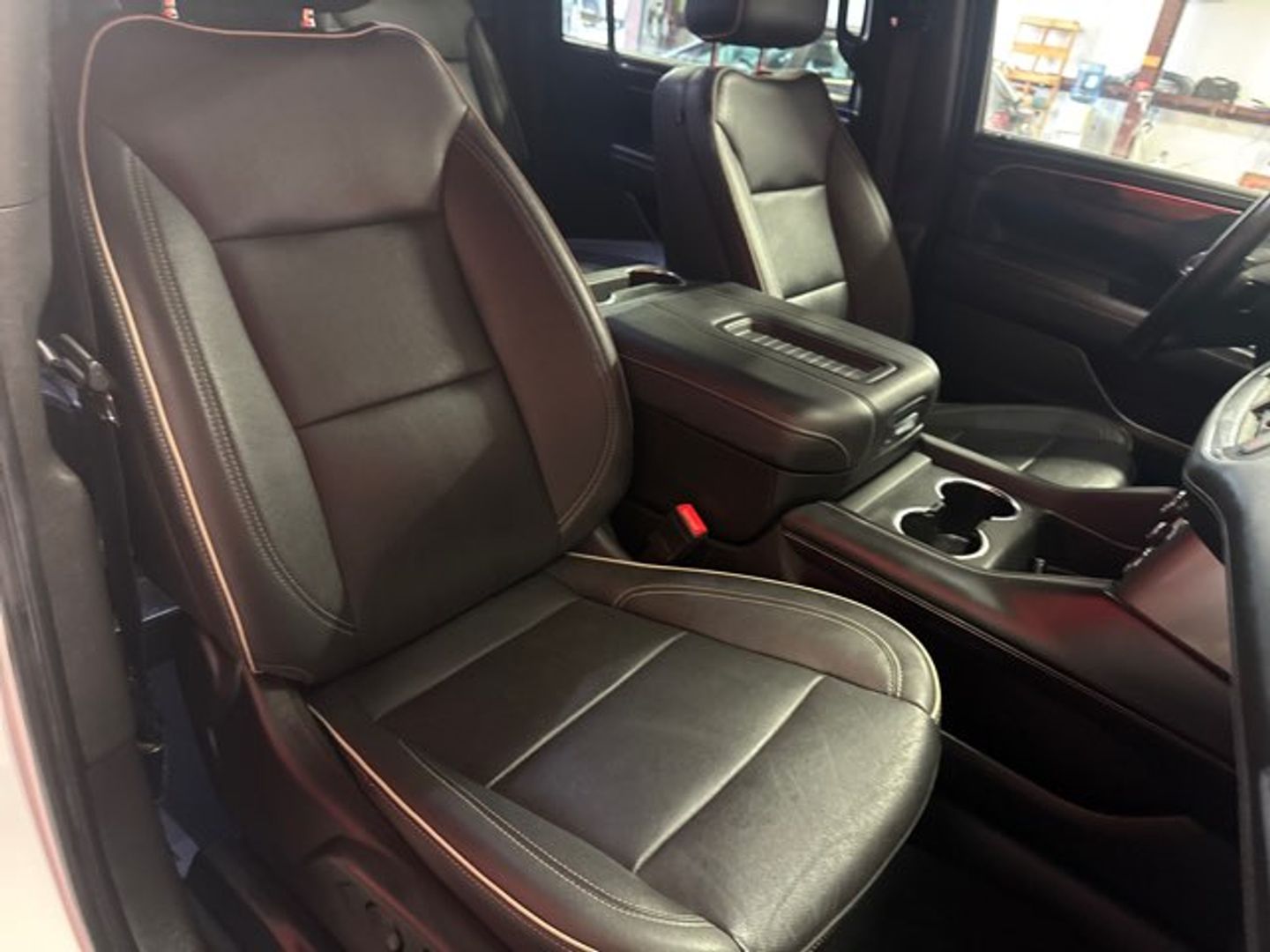 2023 Chevrolet Suburban Premier [GAZ] Summit White at Mossy Motors