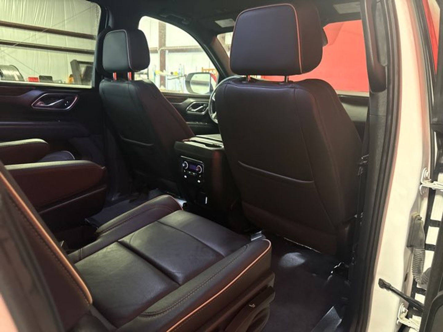 2023 Chevrolet Suburban Premier [GAZ] Summit White at Mossy Motors