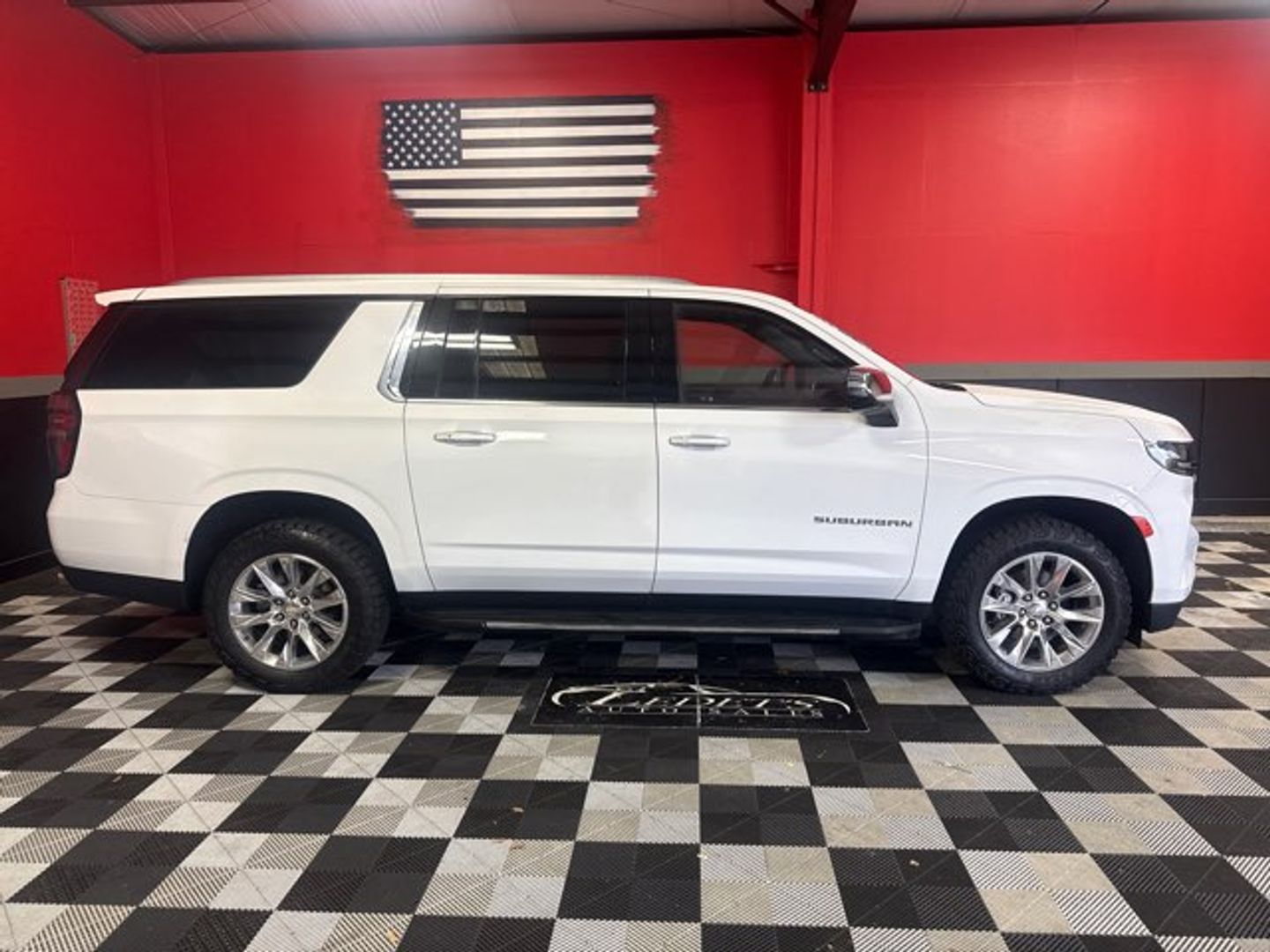 2023 Chevrolet Suburban Premier [GAZ] Summit White at Mossy Motors