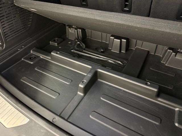 2023 Chevrolet Suburban Premier | Houston, TX | Houston Auto Credit 2023 Chevrolet Suburban Premier | Houston, TX | Houston Auto Credit