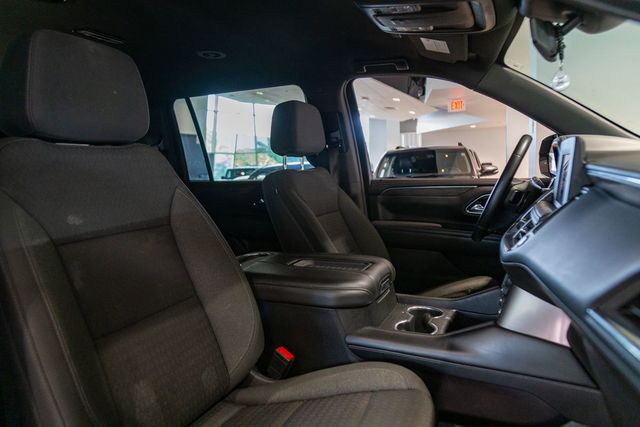 2023 Chevrolet Suburban new style 3rd row LS 22" Multi-Spoke Gloss Black Wheels