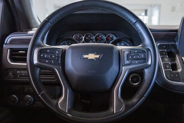 2023 Chevrolet Suburban new style 3rd row LS 22" Multi-Spoke Gloss Black Wheels