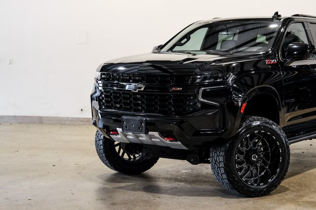 2023 Chevrolet Tahoe Z71 4X4 LIFTED,HTD LTH,TIS 22 WHLS, ONLY 35K MILES | Carrollton, TX | Texas Vehicle Exchange