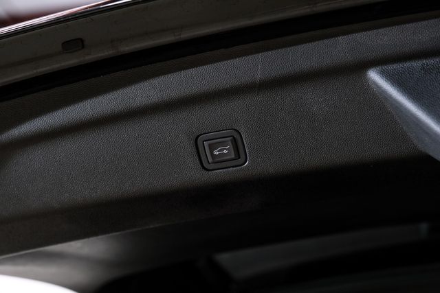 2023 Chevrolet Tahoe Z71 4X4 LIFTED,HTD LTH,TIS 22 WHLS, ONLY 35K MILES | Carrollton, TX | Texas Vehicle Exchange