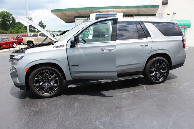 2023 Chevrolet Tahoe High Country Deluxe | Granite City, Illinois | MasterCars Company Inc. 2023 Chevrolet Tahoe High Country Deluxe | Granite City, Illinois | MasterCars Company Inc.