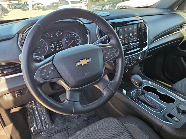2023 Chevrolet Traverse LT Cloth | Brownsville TX | English Motors 2023 Chevrolet Traverse LT Cloth | Brownsville TX | English Motors