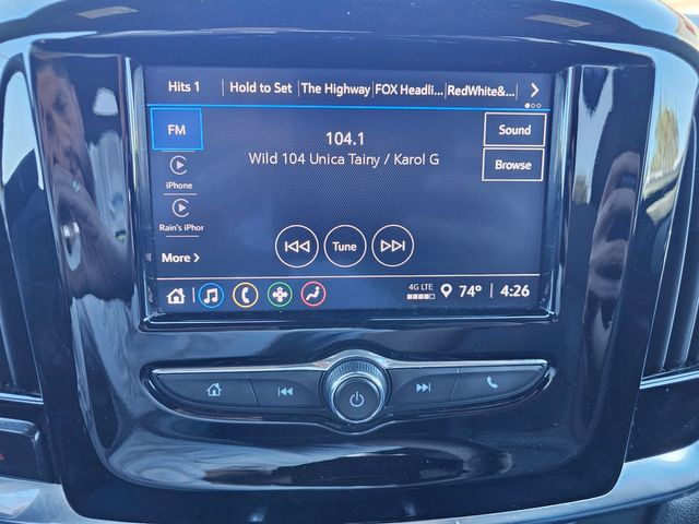 2023 Chevrolet Traverse LT Cloth | Brownsville TX | English Motors 2023 Chevrolet Traverse LT Cloth | Brownsville TX | English Motors