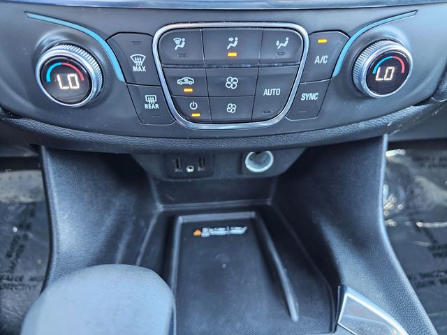 2023 Chevrolet Traverse LT Cloth | Brownsville TX | English Motors