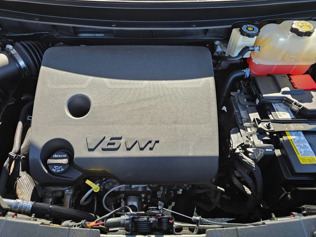 2023 Chevrolet Traverse LT Cloth | Brownsville TX | English Motors 2023 Chevrolet Traverse LT Cloth | Brownsville TX | English Motors