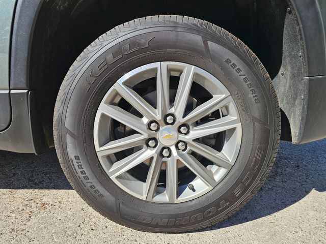 2023 Chevrolet Traverse LT Cloth | Brownsville TX | English Motors 2023 Chevrolet Traverse LT Cloth | Brownsville TX | English Motors