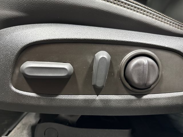 2023 Chevrolet TRAVERSE HIGH COUNTRY | Houston, TX | Texas Star Motors 2023 Chevrolet TRAVERSE HIGH COUNTRY | Houston, TX | Texas Star Motors