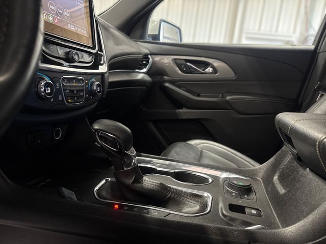 2023 Chevrolet TRAVERSE LT | Houston, TX | Texas Star Motors